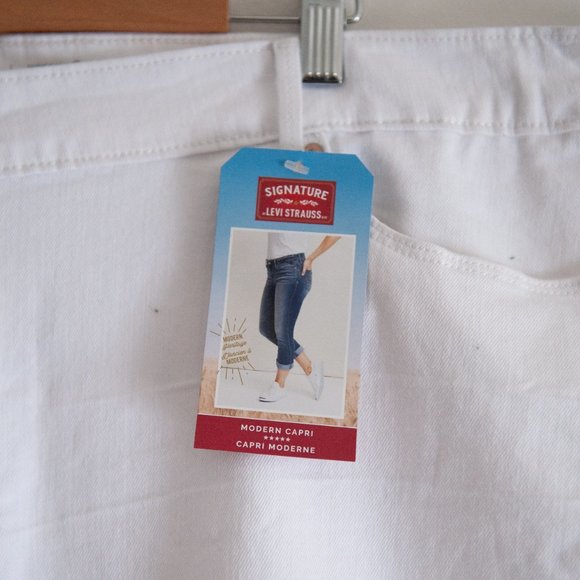 LEVI'S | WHITE CAPRIS - Picture 4 of 5